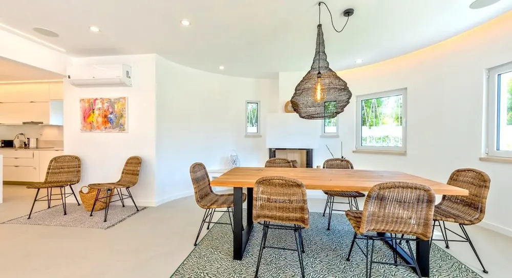 Old Village Area, Your Perfect Vilamoura Getaway, Private Pool, AC & Wifi