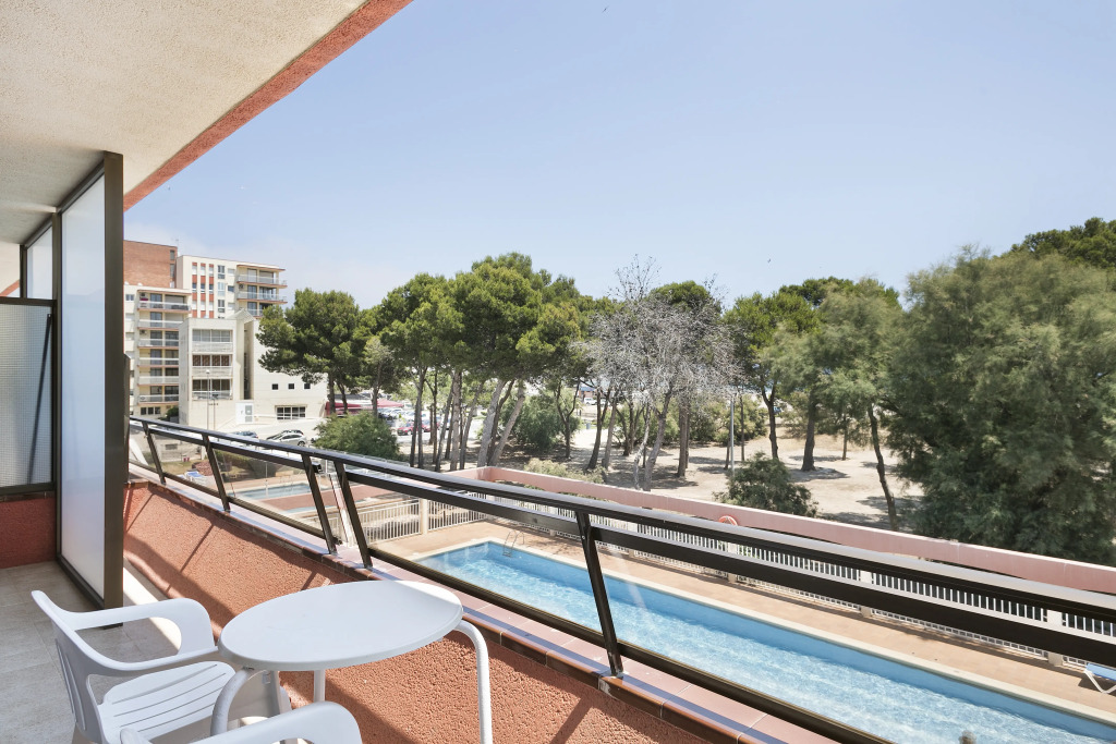 Apartamentos Sallés Beach