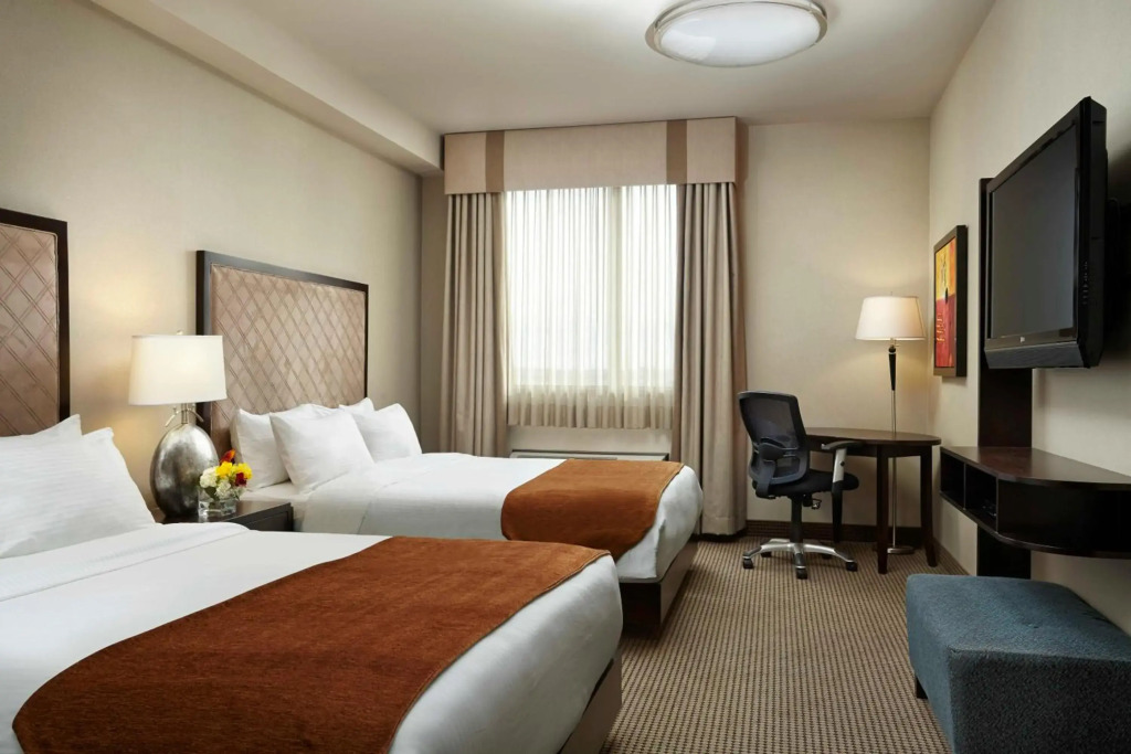 Acclaim Hotel by CLIQUE