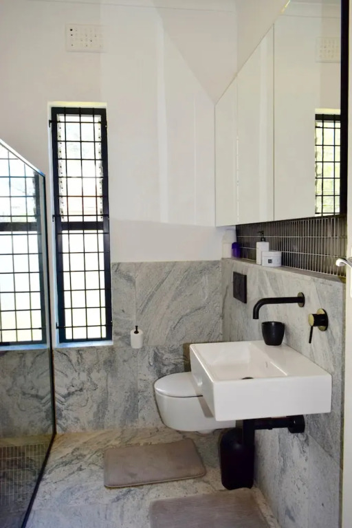 2 Bedroom House With Garden
