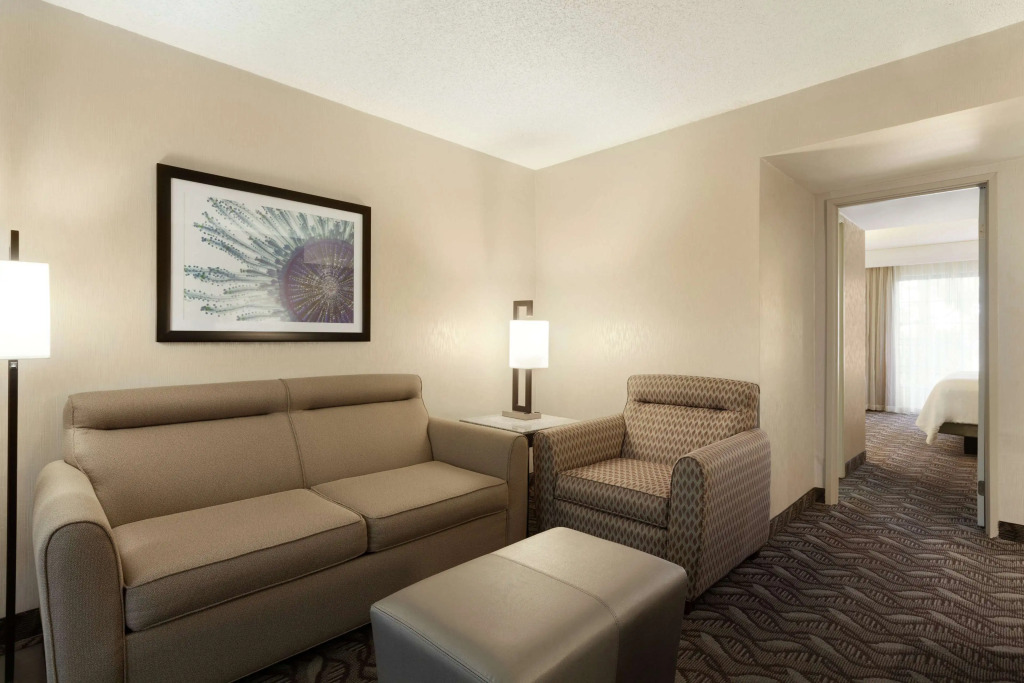 Embassy Suites by Hilton Arcadia-Pasadena Area