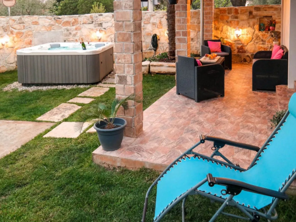 Holiday Home Villa Aurora by Interhome
