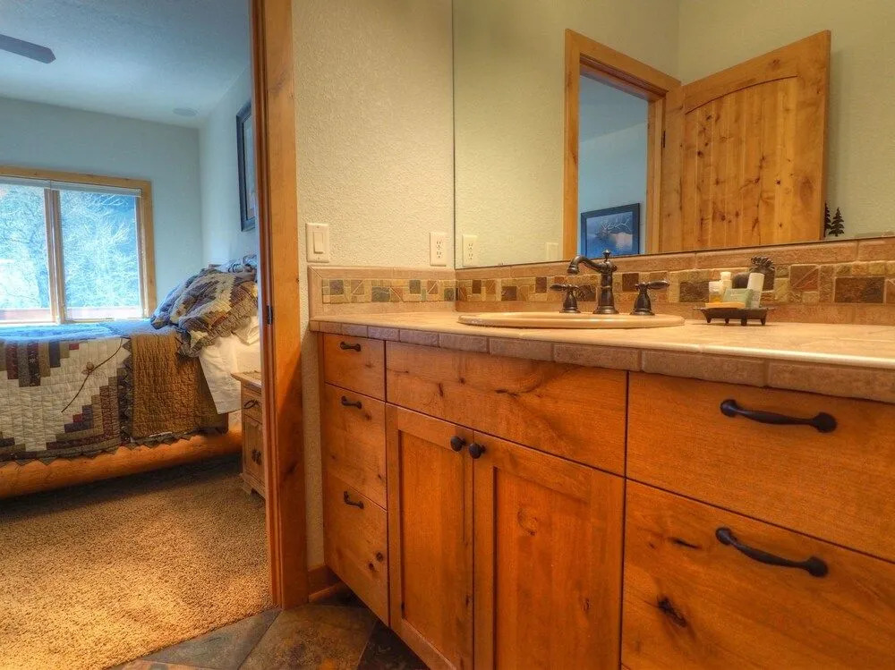 Rambling River - 4 Br Townhouse