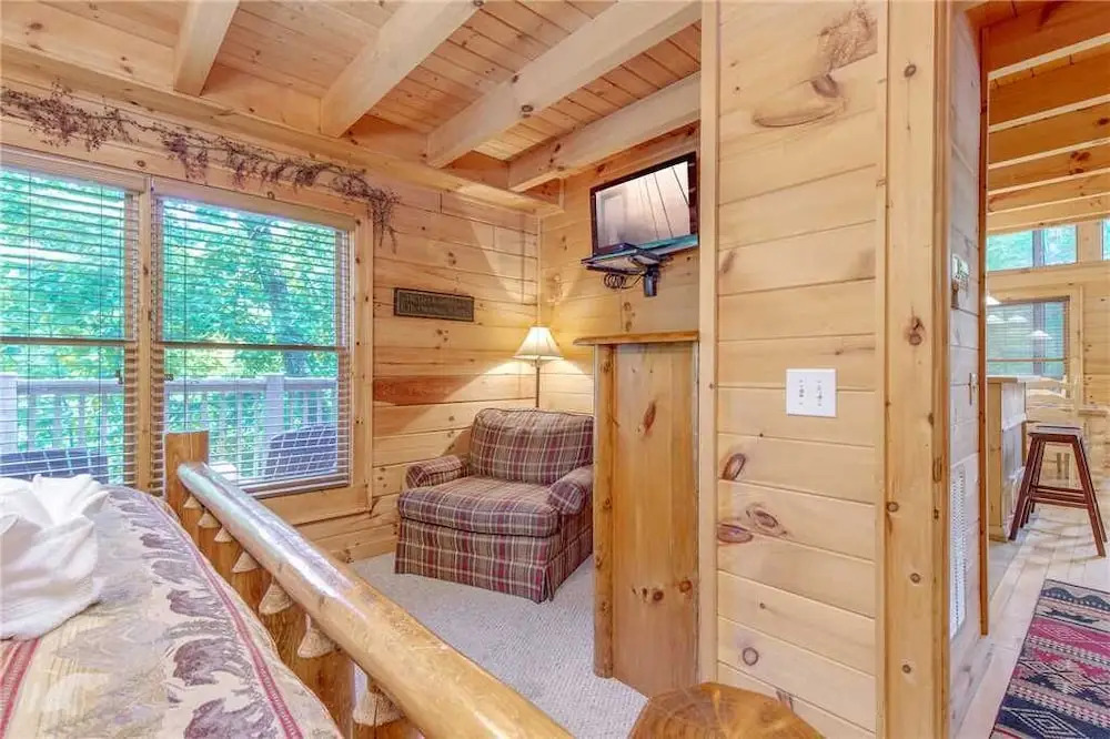 Gentle Bens Den 4 Bedroom Home