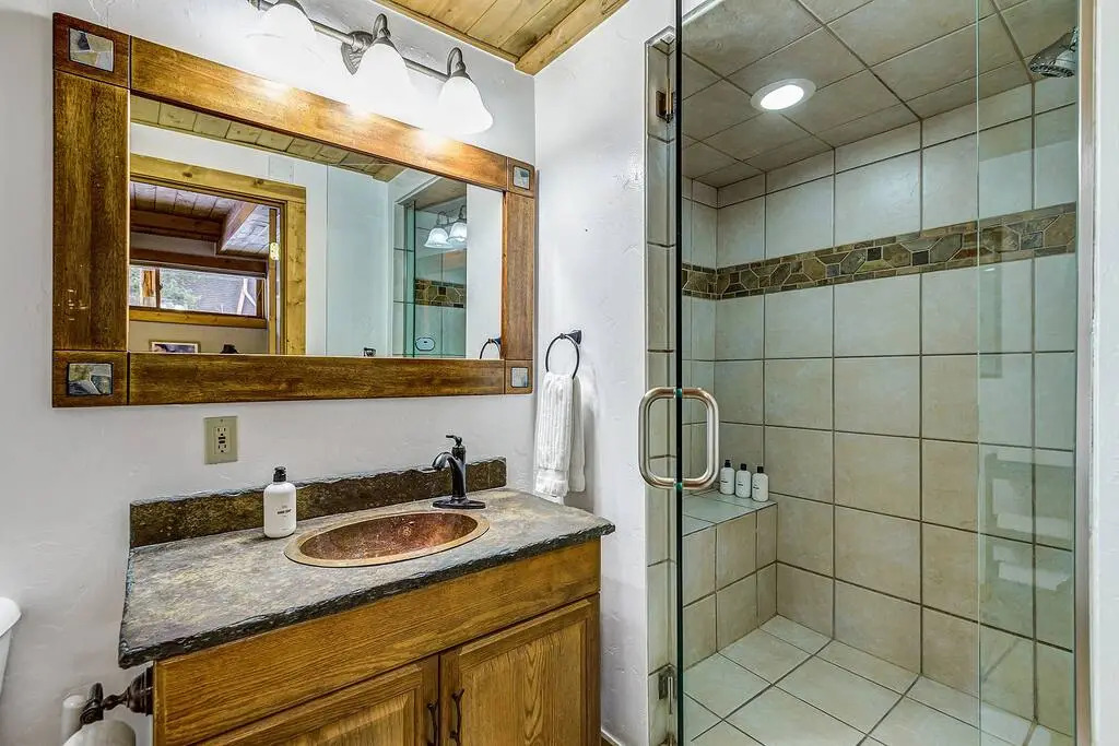 Warm And Luxurious Private Breckenridge Cabin Retreat W Hot Tub Blue River Hideaway By Boutiq
