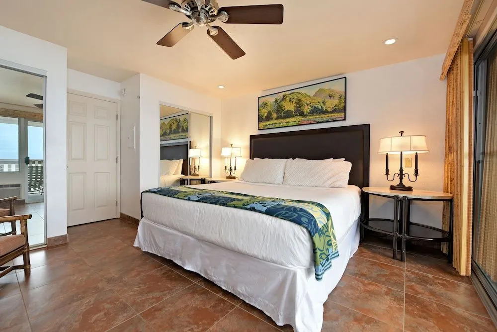 Kahana Sunset E5 by RedAwning