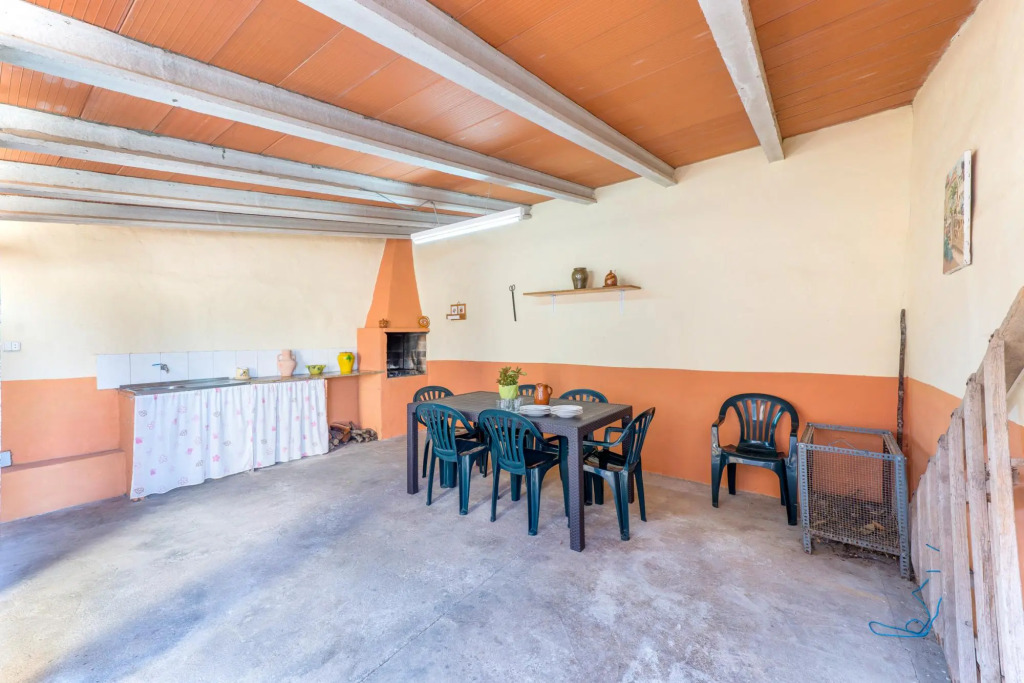 CAN TOMEU - Beautiful villa with private garden and pool in a quiet area. Free WiFi