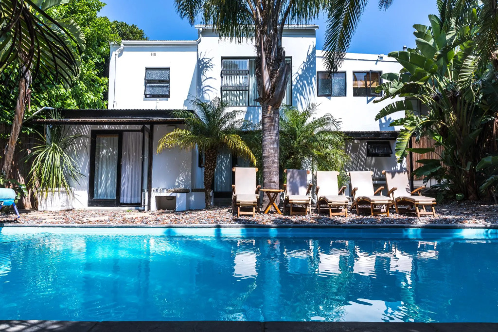 Antrim Villa by Totalstay