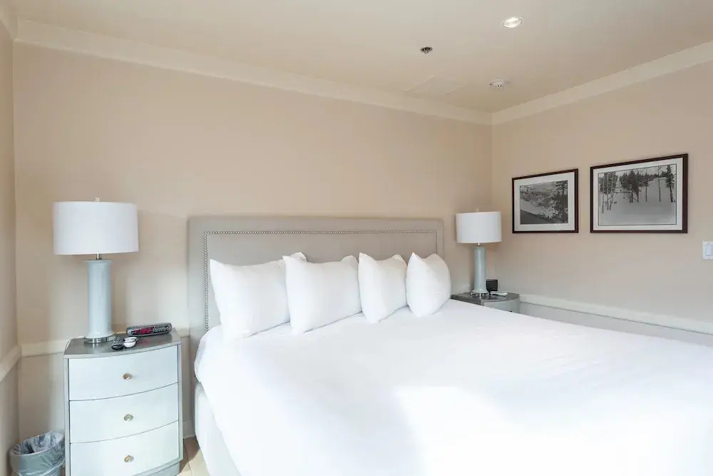 Royal Plaza at Deer Valley Resort - One Bedroom Condo with Hot Tub #301 1 Condo