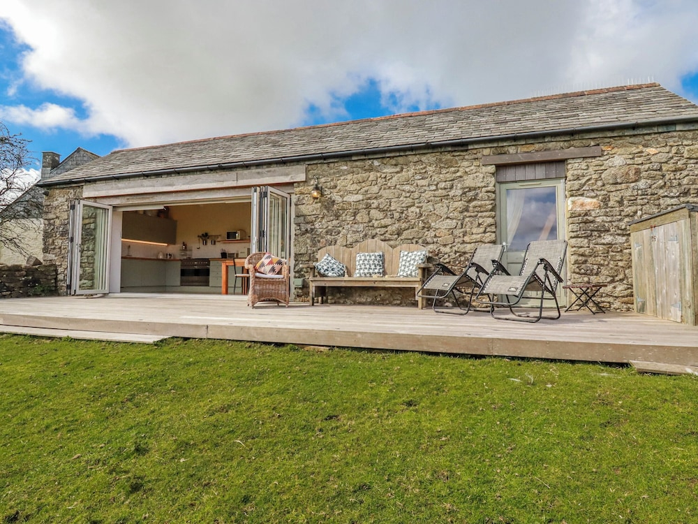Roughtor Barn