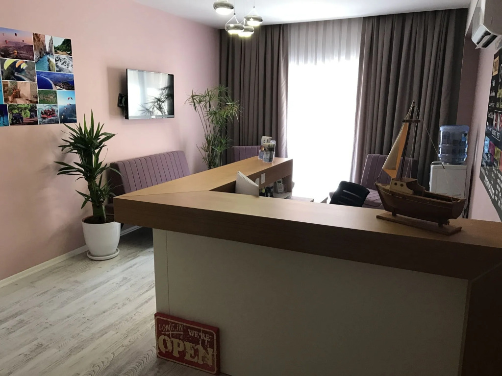 Sakura Hostel & Pub