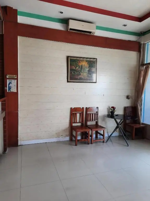 OYO 92470 Hotel Sahabat 2