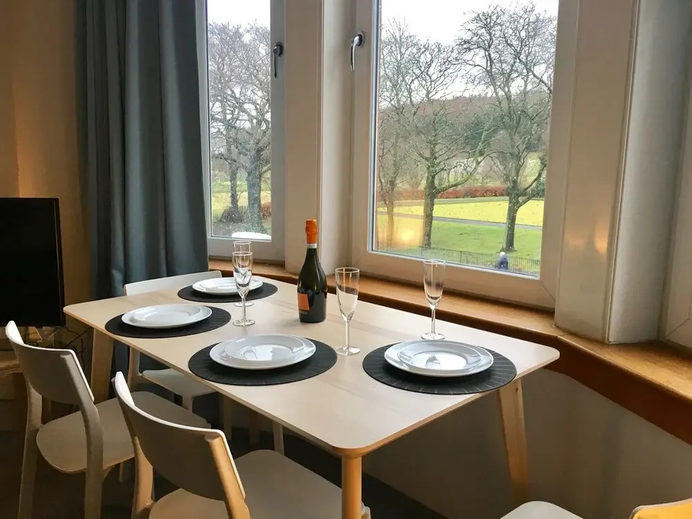 Bellahouston View Apartment