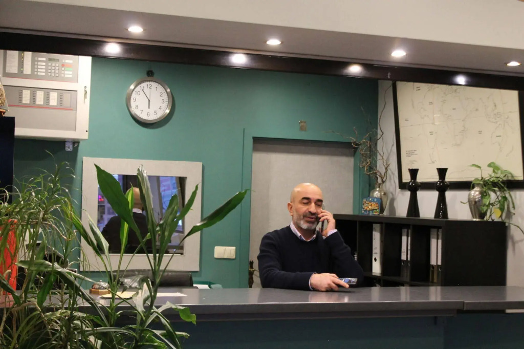 Yasha Hotel