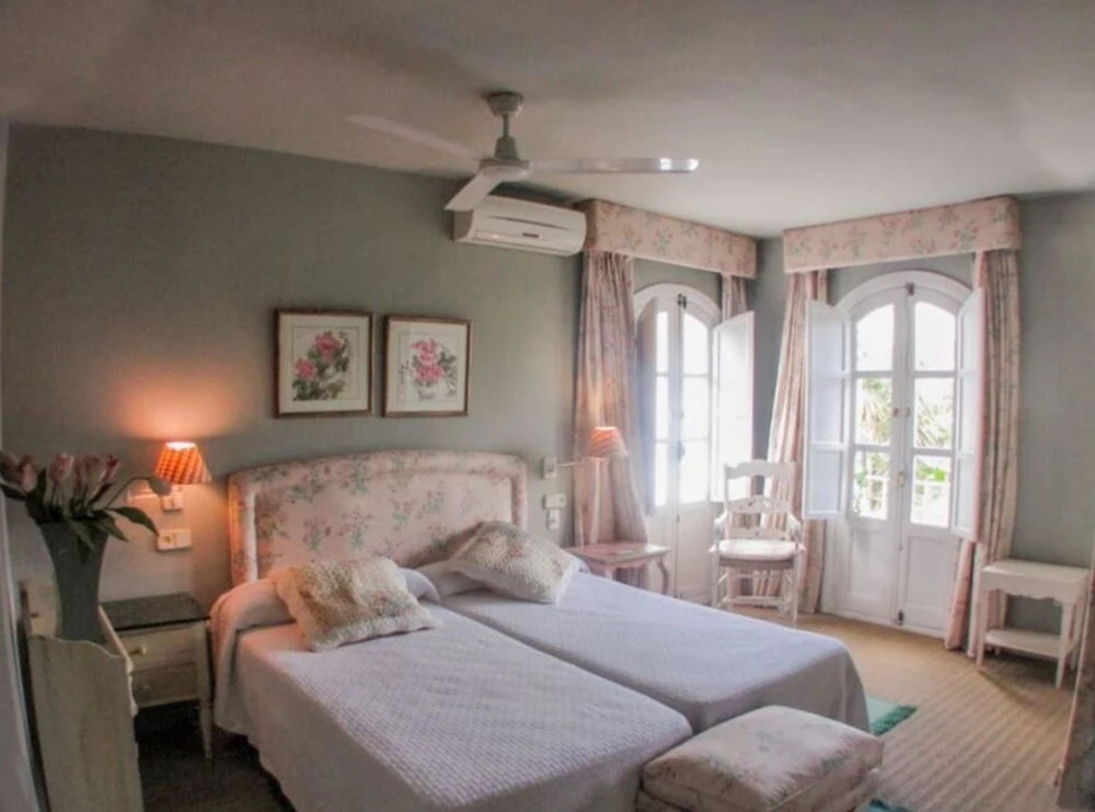 House With 4 Bedrooms in Marbella, With Pool Access, Enclosed Garden a