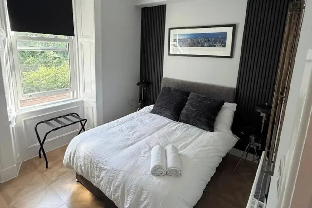Cosy Perth Apartment - City Comforts
