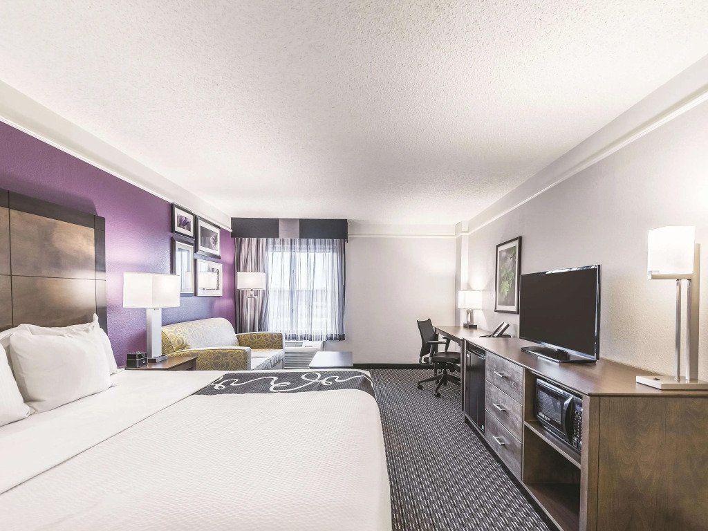 La Quinta by Wyndham Cincinnati Sharonville