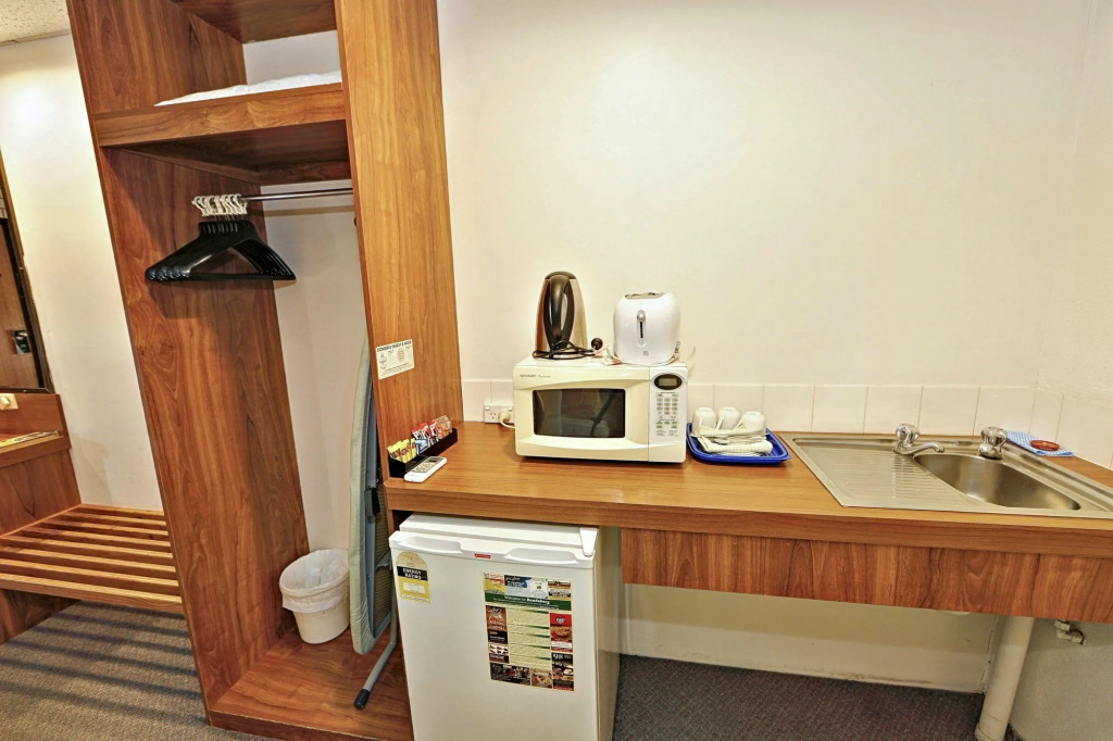 Chalet Motor Inn