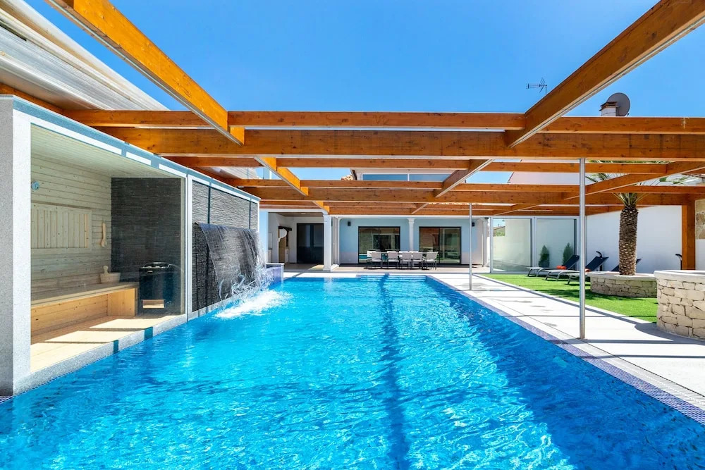 Hideaway Luxury Family Villa