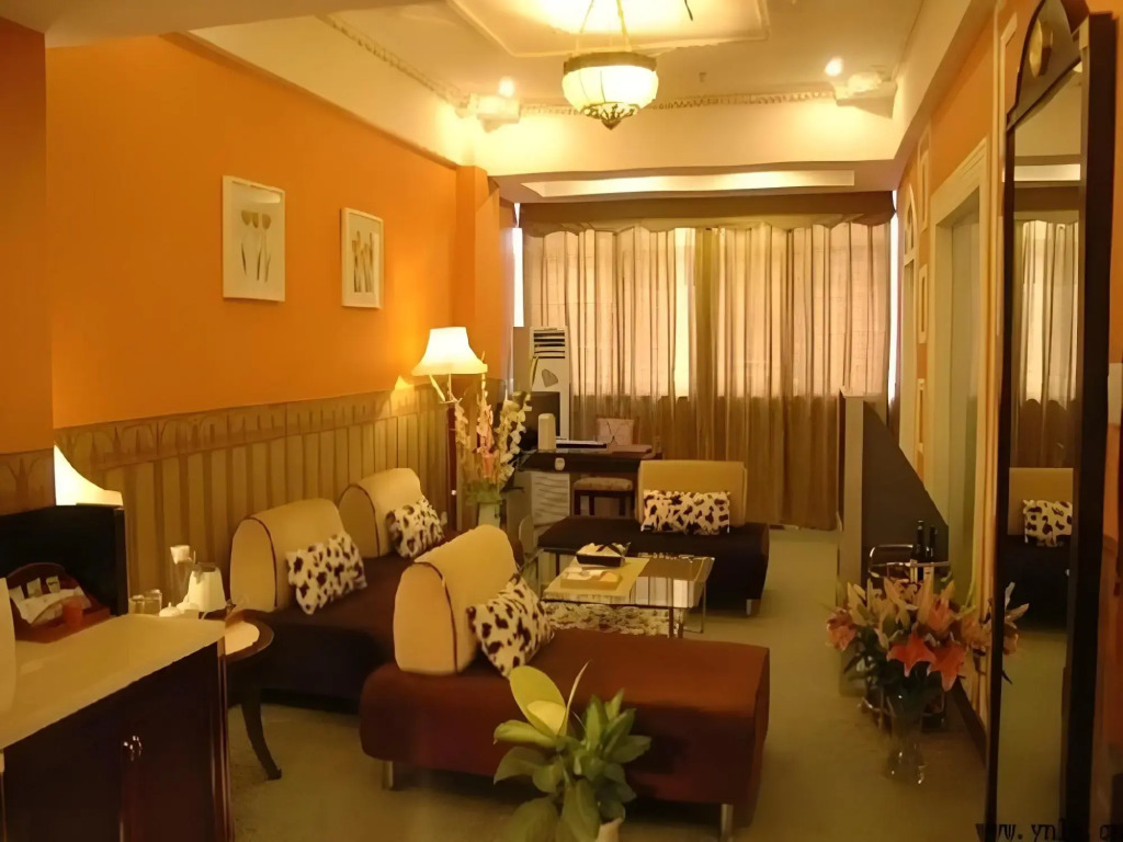 Xishuangbanna Golden Zone Hotel