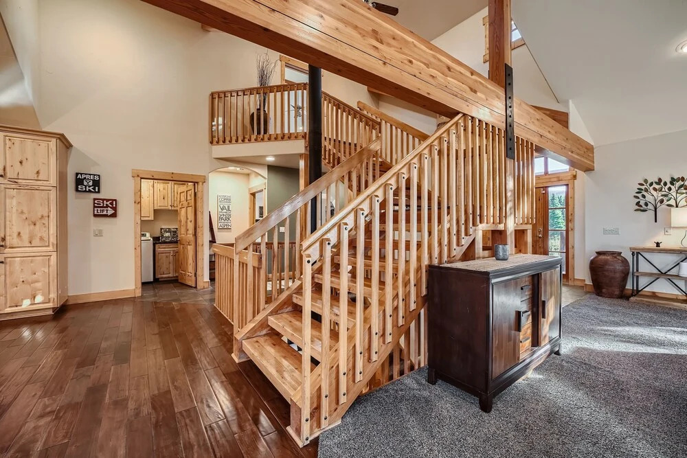 Peaks Paradise 4 Bedroom Home by RedAwning