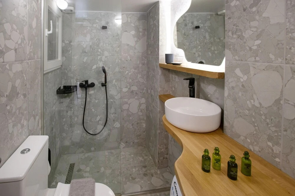 The Modern Studio by GHH