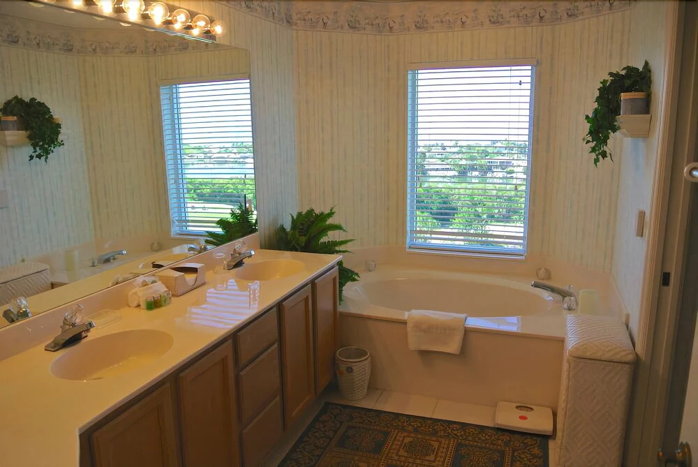 Bay Beach Lane #258859 - 3 Br Condo