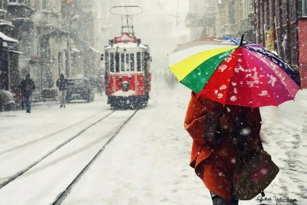 TAKSİM WHİTE SUİT
