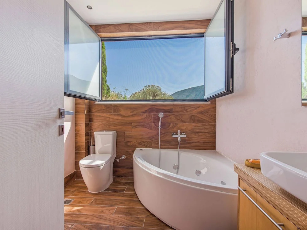 Modern Villa in Sivota With Pool