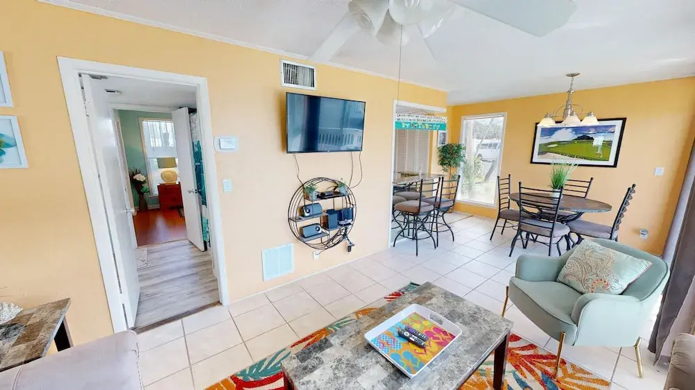 SPC 1001 is a Pet Friendly 1 BR close to pool by RedAwning