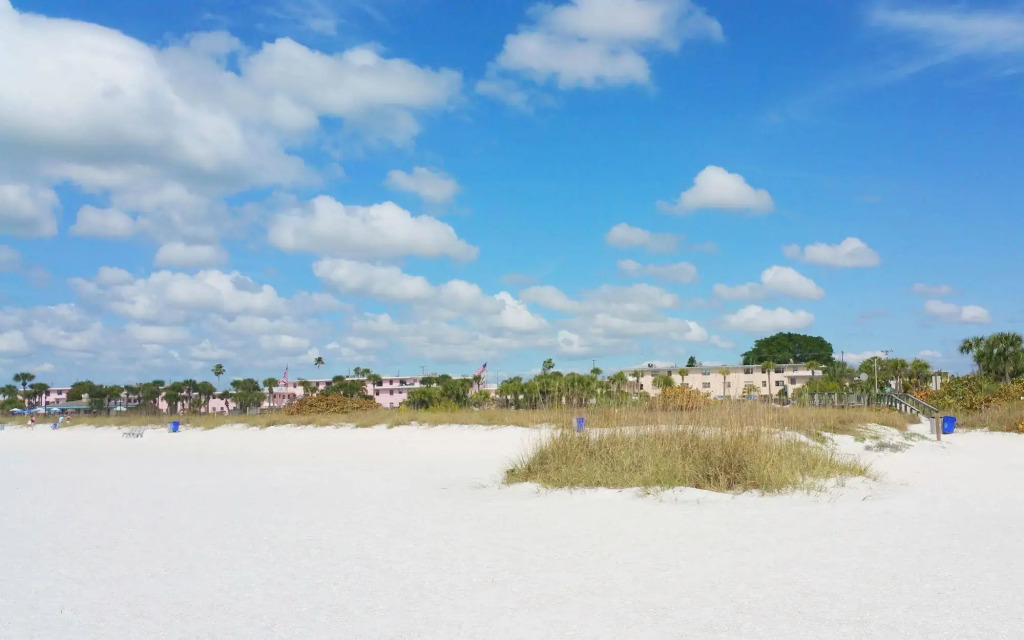 Friendly Native Beach Resort