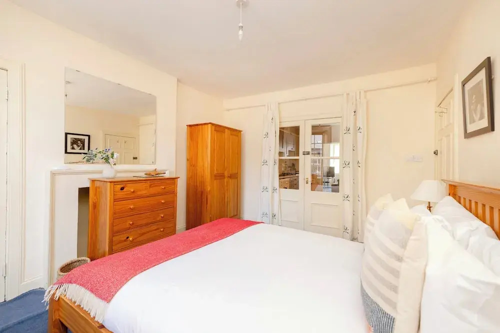 JOIVY Thistle Street - Heart of the City 2-bedroom Apt