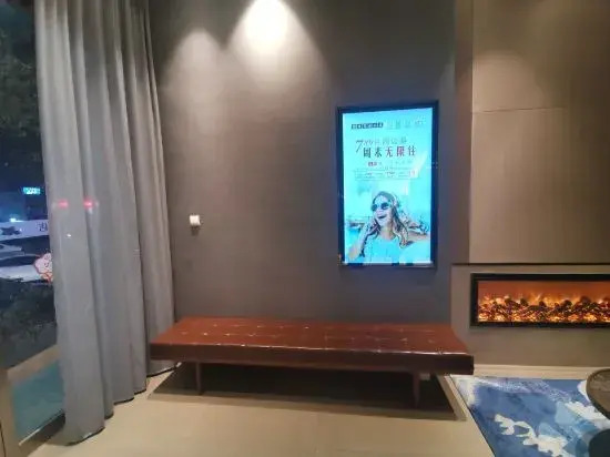 Homeinn·neo(Shiyan Wuyan Pedestrian Street Hong Kong City)