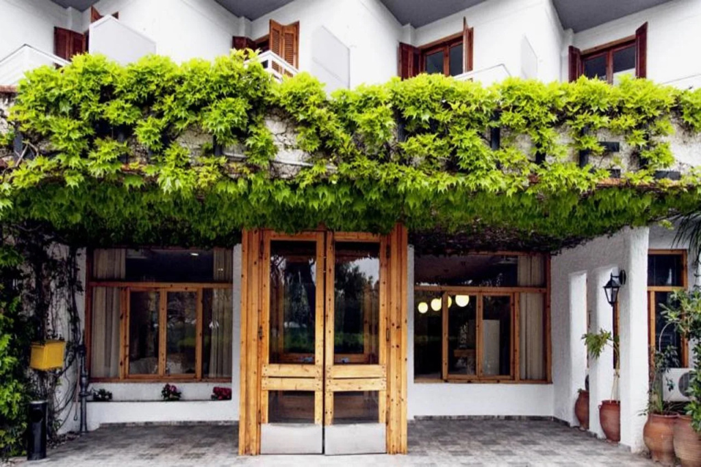 The Grove Seaside Hotel