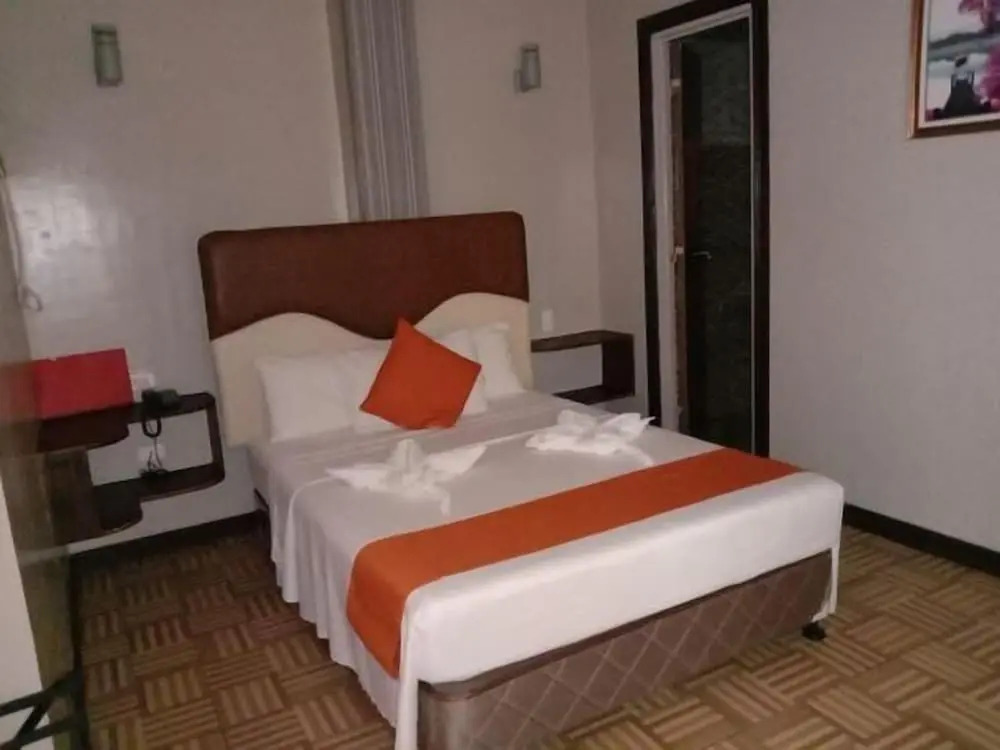 7 Meadows Inn