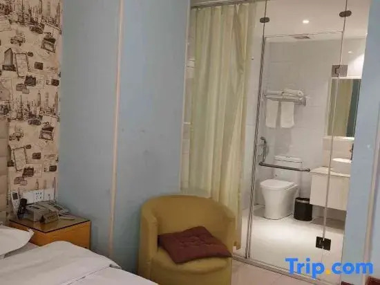 Zhengzhou Junyue Fashion Hotel (Yutong Company Huanghe Nursing College)