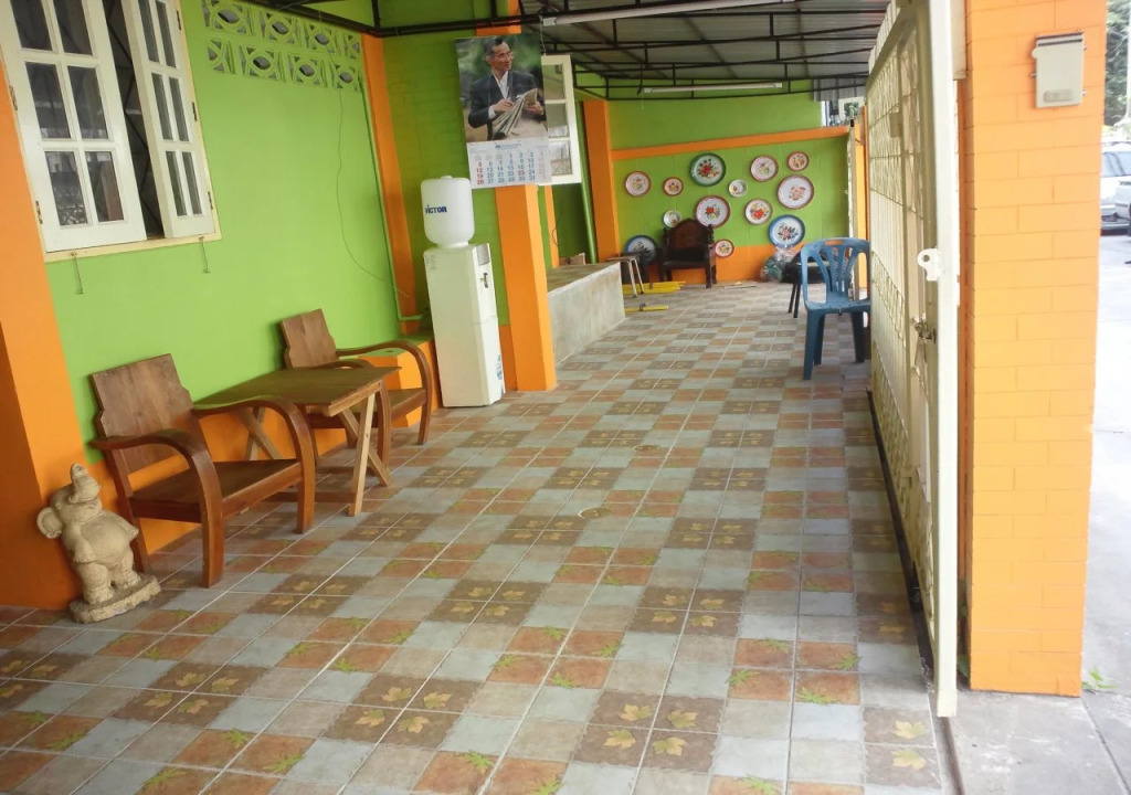 Nalin Guesthouse