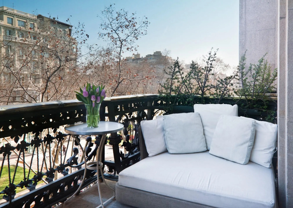 El Palauet Modernist Suites Barcelona