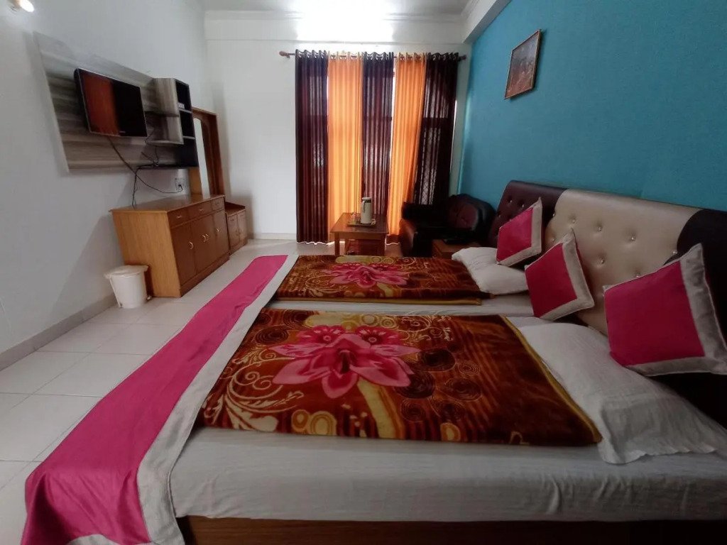 Hotel Himsagar