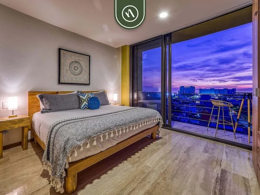 Brand New 2BR APT - Stunning Ocean & Sunset Views