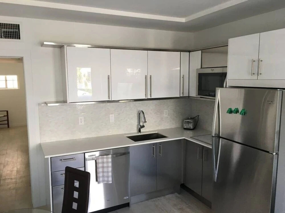 One Bedroom Place in the heart of SOBE