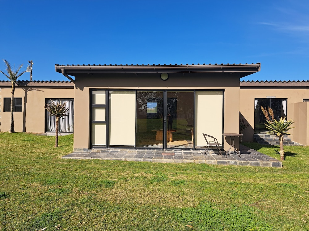 Umbono Private Game Lodge