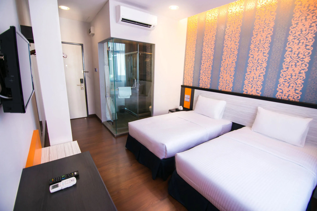 INDRA HOTEL - BOUTIQUE SUITES