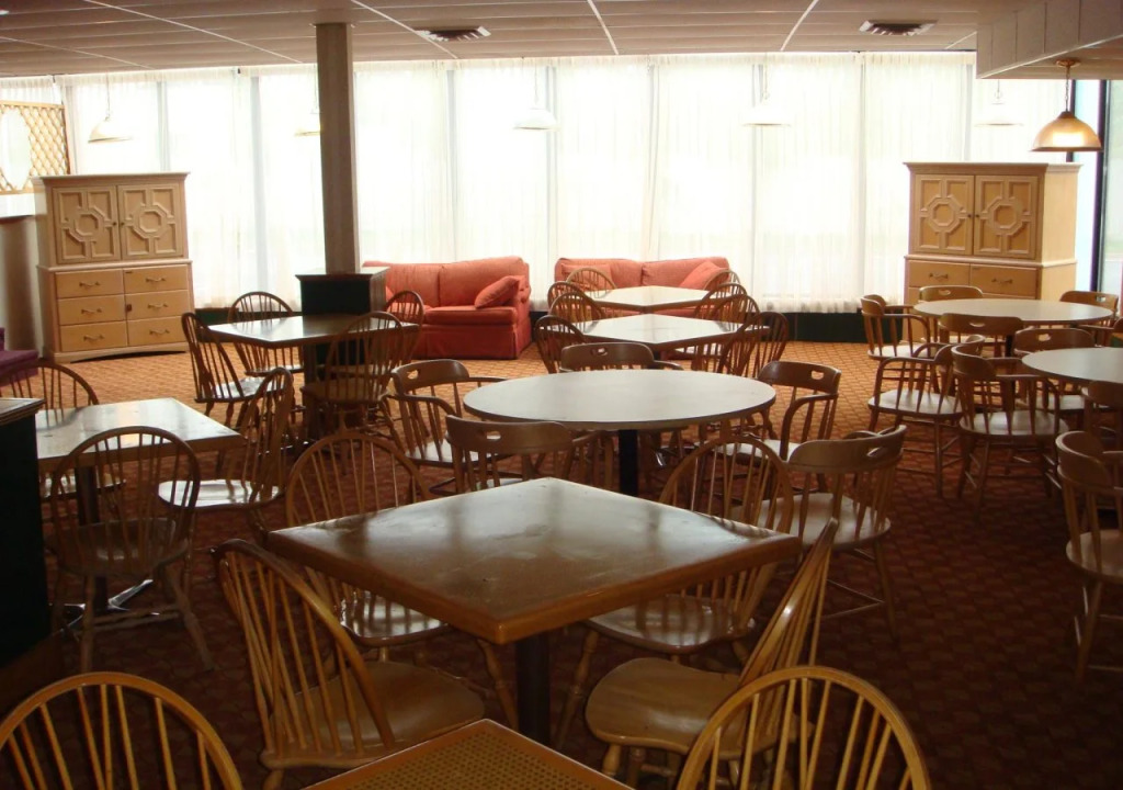 Ambassador Inn and Suites