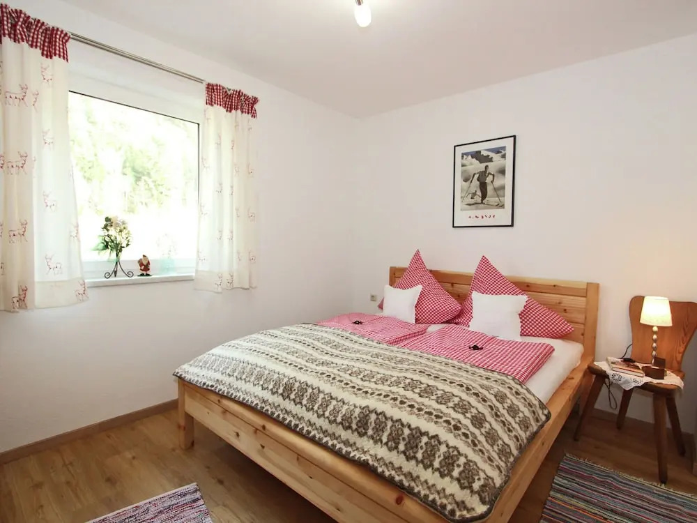 Beautiful Apartment in Maurach With Garden