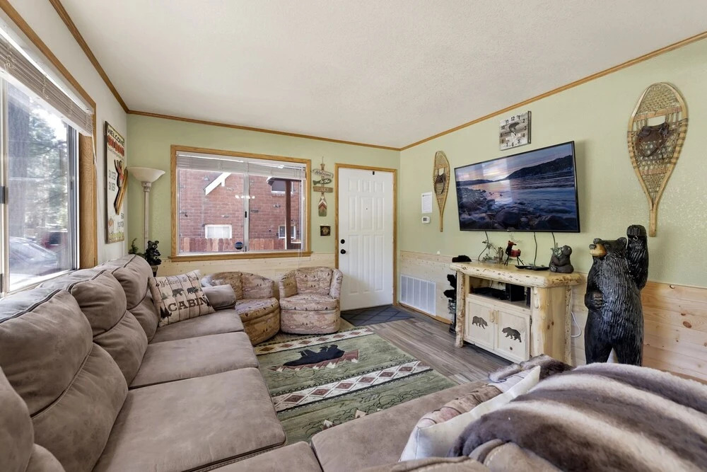 2158-bearfoot Hideaway 4 Bedroom Home by Redawning