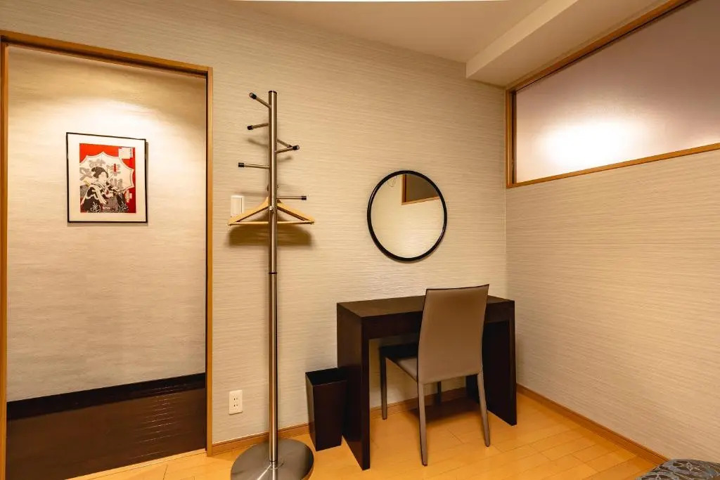 KABUKI Room