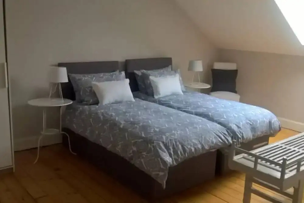 4 Bedroom Clock Tower Apartment In Edinburgh