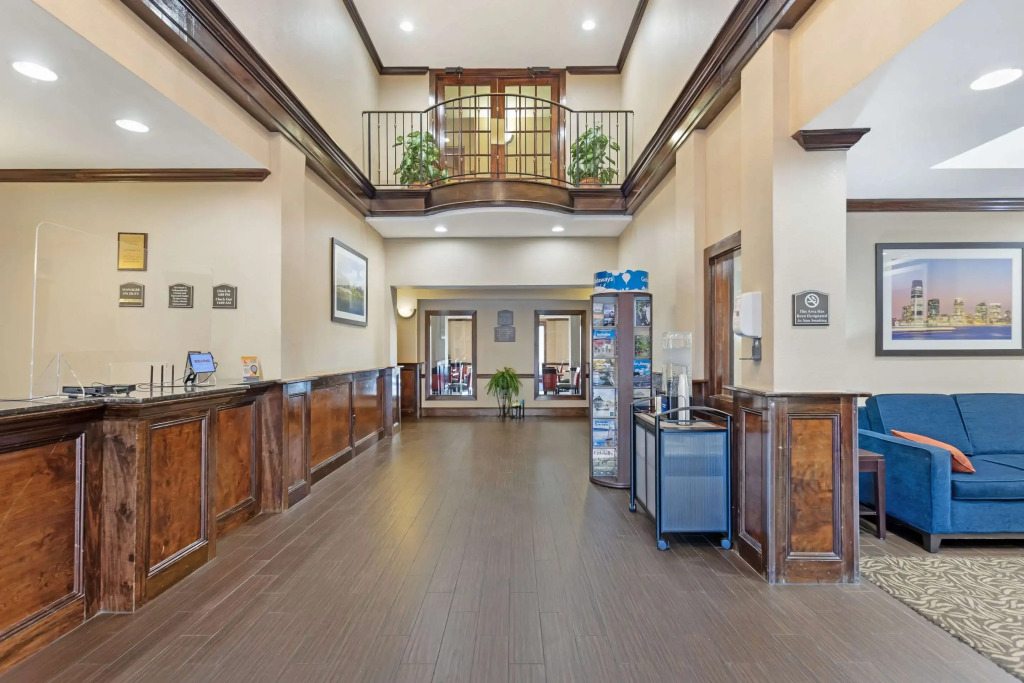 Comfort Inn & Suites Carneys Point - Pennsville