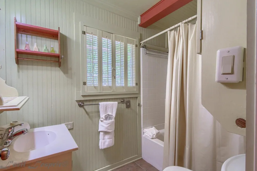 Carl Bellmer TS 360 - 2 Br Home